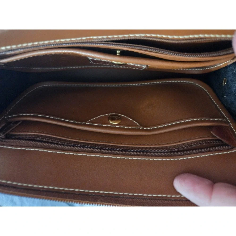 Hunt Club Vintage Leather Shoulder Crossbody Bag Purse Black and Brown